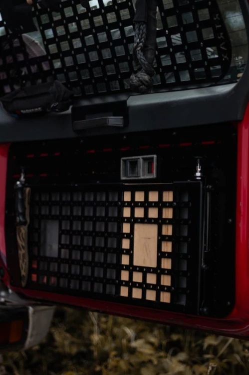 Panel MOLLE na Tylną Szybę